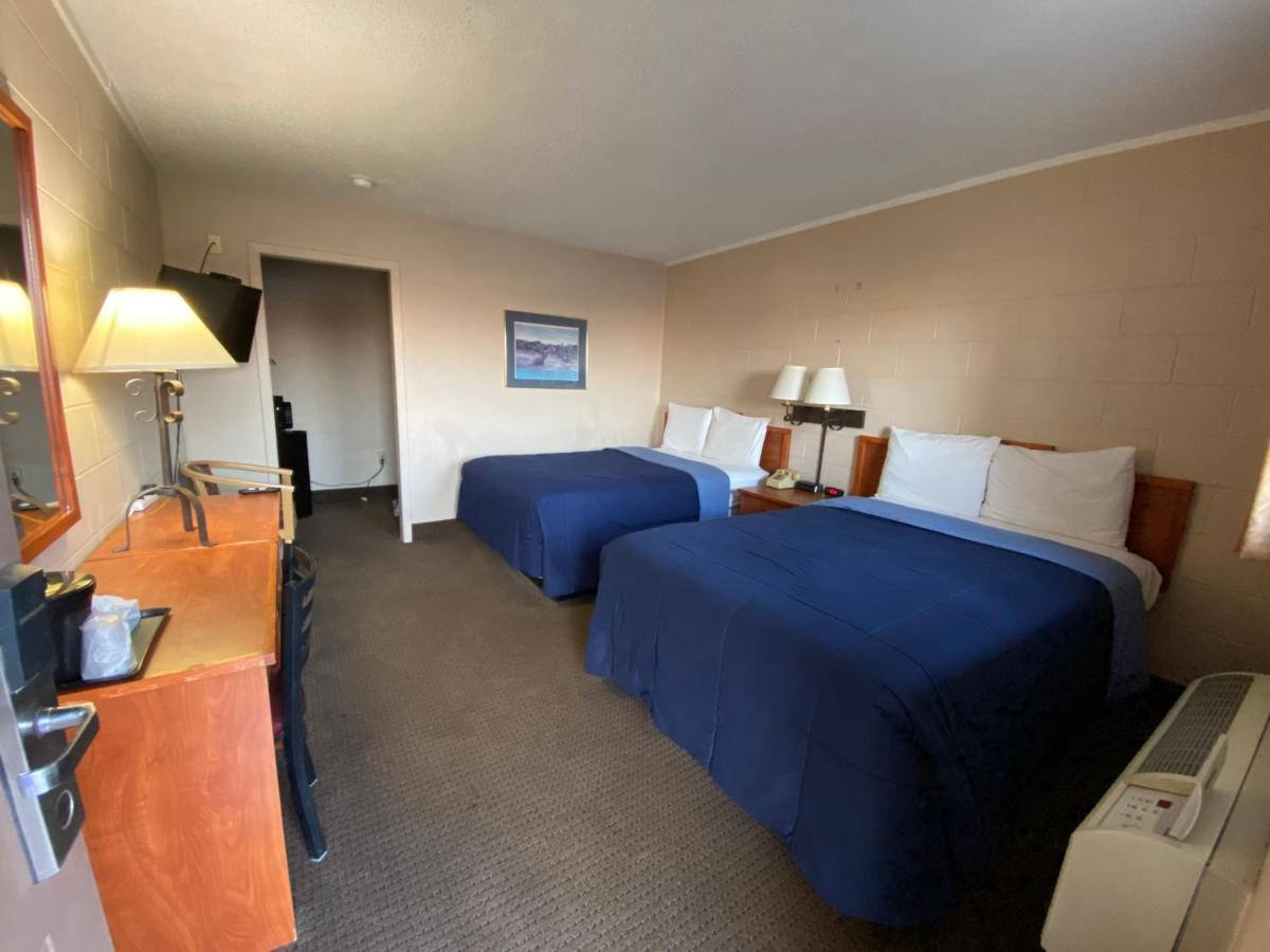 Regency Inn Dodge City Extérieur photo