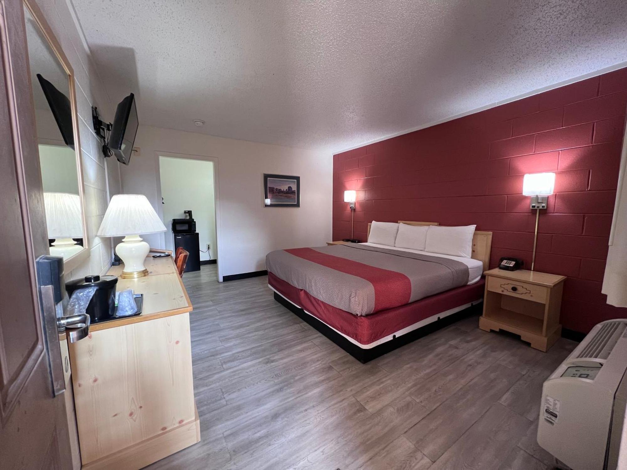 Regency Inn Dodge City Extérieur photo