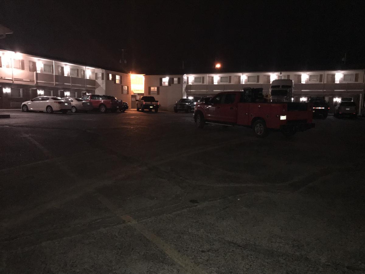 Regency Inn Dodge City Extérieur photo